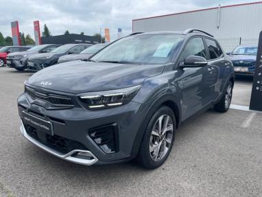 Voir le détail de l'offre de cette KIA Stonic 1.0 T-GDi 120ch MHEV GT Line Premium DCT7 de 2022 en vente à partir de 212.74 €  / mois