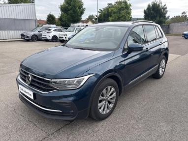 Voir le détail de l'offre de cette VOLKSWAGEN Tiguan 1.5 TSI 150ch Life Business DSG7 de 2021 en vente à partir de 317.57 €  / mois