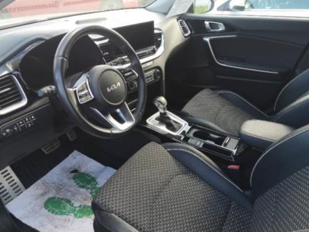 KIA XCeed 1.6 GDi 105ch + Plug-In 60.5ch Black & White Edition DCT6 MY22 à vendre à Saint-Maximin - Image n°11