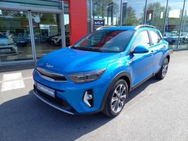 Voir le détail de l'offre de cette KIA Stonic 1.0 T-GDi 100ch Collection de 2024 en vente à partir de 205.69 €  / mois
