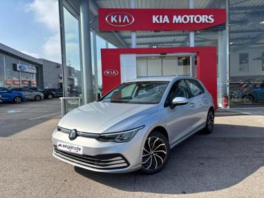 Voir le détail de l'offre de cette VOLKSWAGEN Golf 1.0 TSI OPF 110ch Life Business de 2022 en vente à partir de 252.73 €  / mois